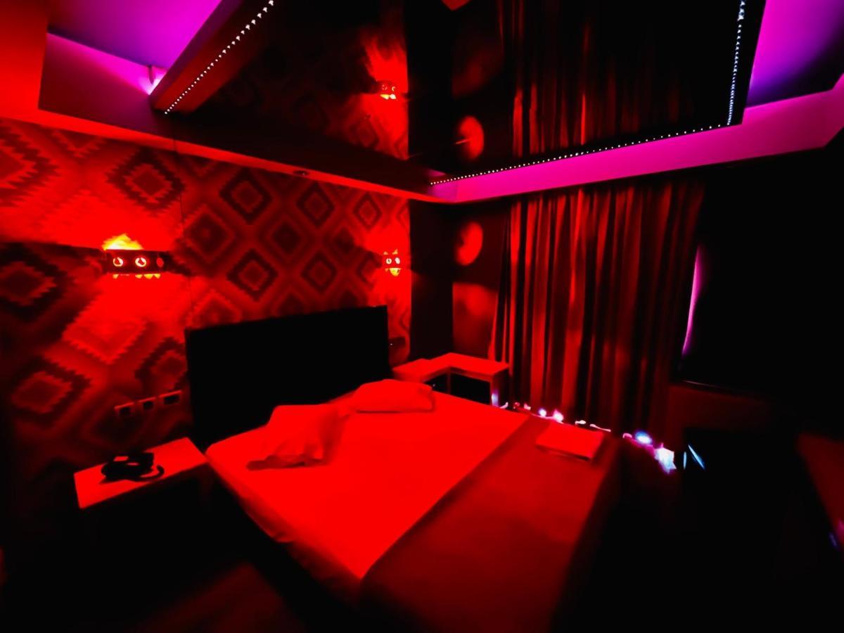 Hotel Prive Skaramangás Dış mekan fotoğraf